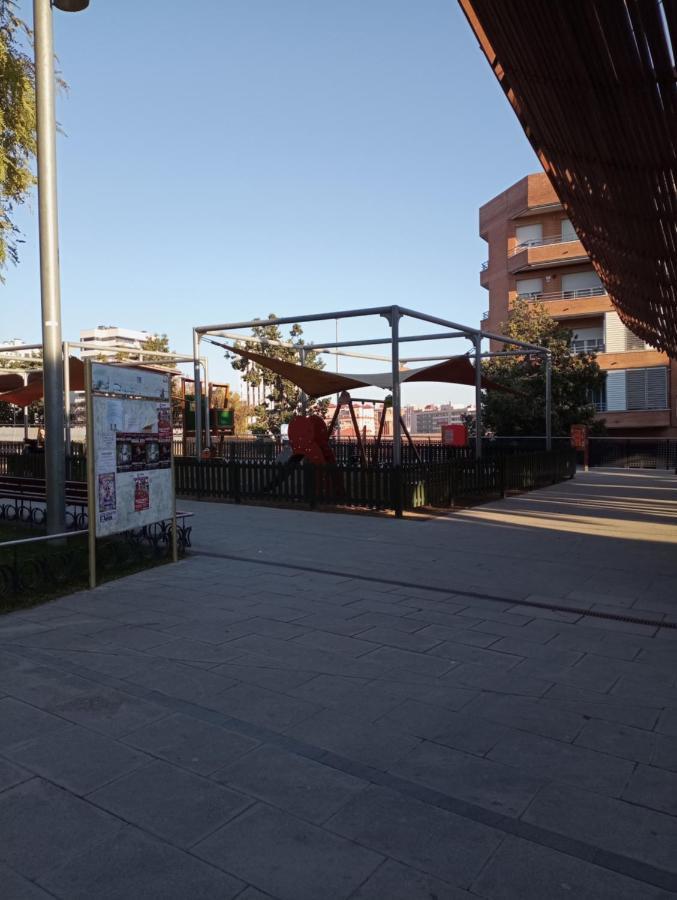 Ahllenrock Cornellà Barcelona Sud QR Cornellà de Llobregat Exterior foto